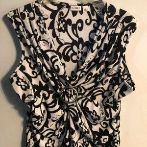 Cato Sleeveless Shirt With Ring Detail.